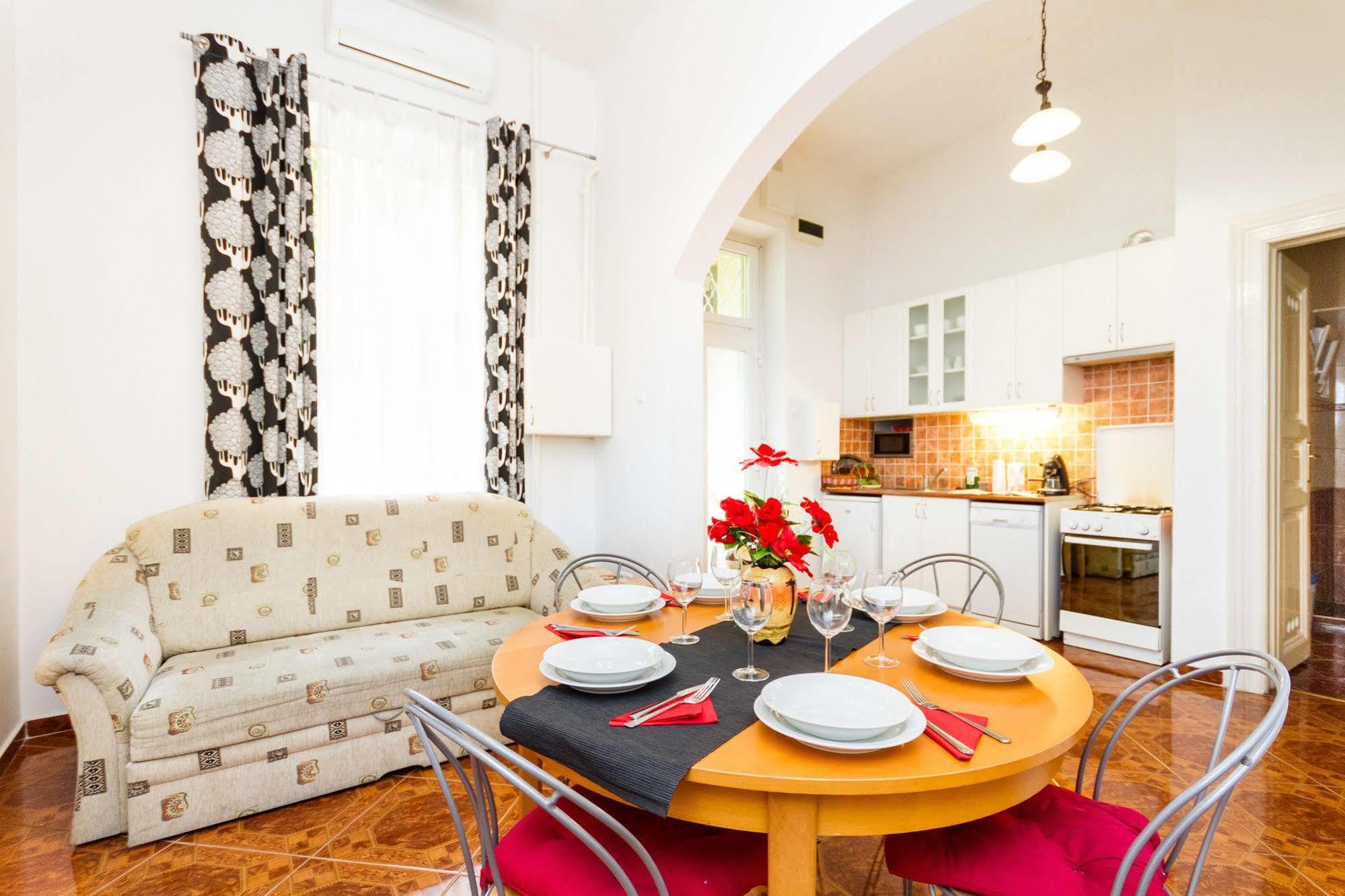 Like Home - City Center - Style Apartment 부다페스트 외부 사진